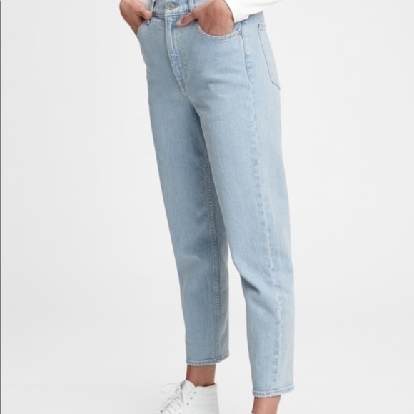 High waist light wash mom jeans - Picture 2 of 5